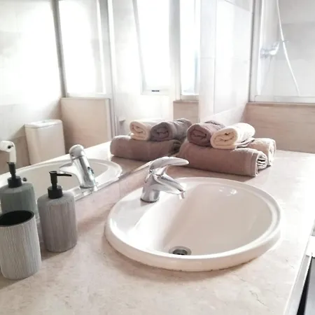 Gran Piso En Zona Comercial Appartamento